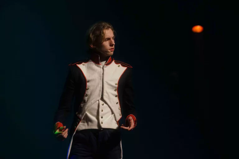Photo illustrant la soirée de finale du concours d'éloquence Boxe avec les maux