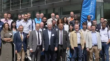 Photo de groupe lors de la 1re Rencontre Universités - Entreprises