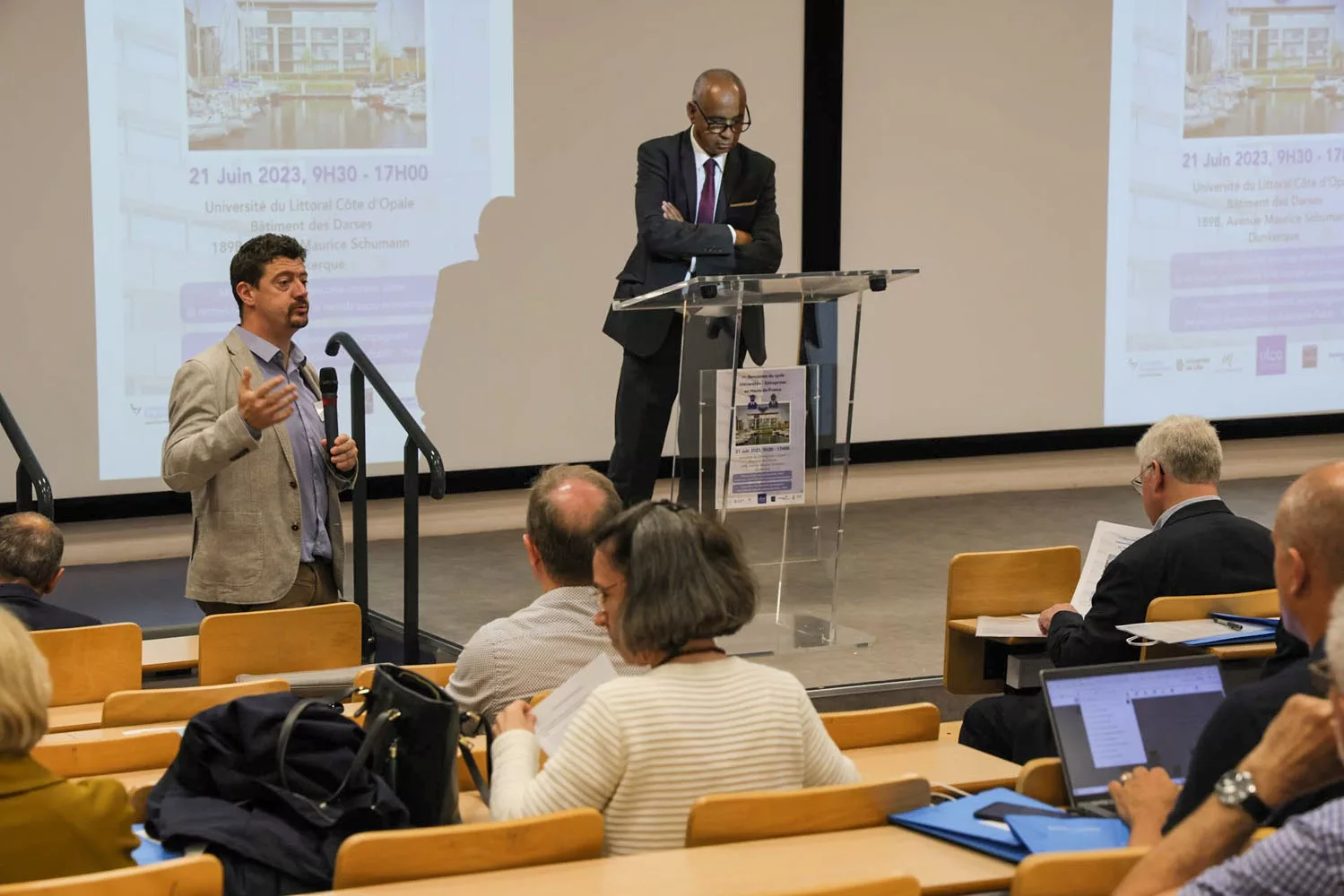 Photo d'une conférence en amphi lors de la 1re Rencontre Universités - Entreprises