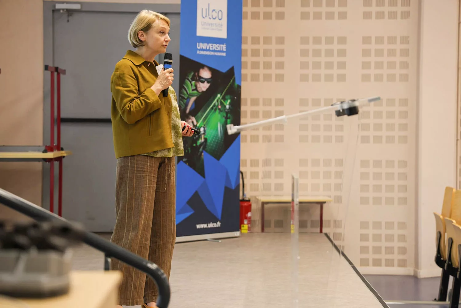 Photo d'une conférence en amphi lors de la 1re Rencontre Universités - Entreprises