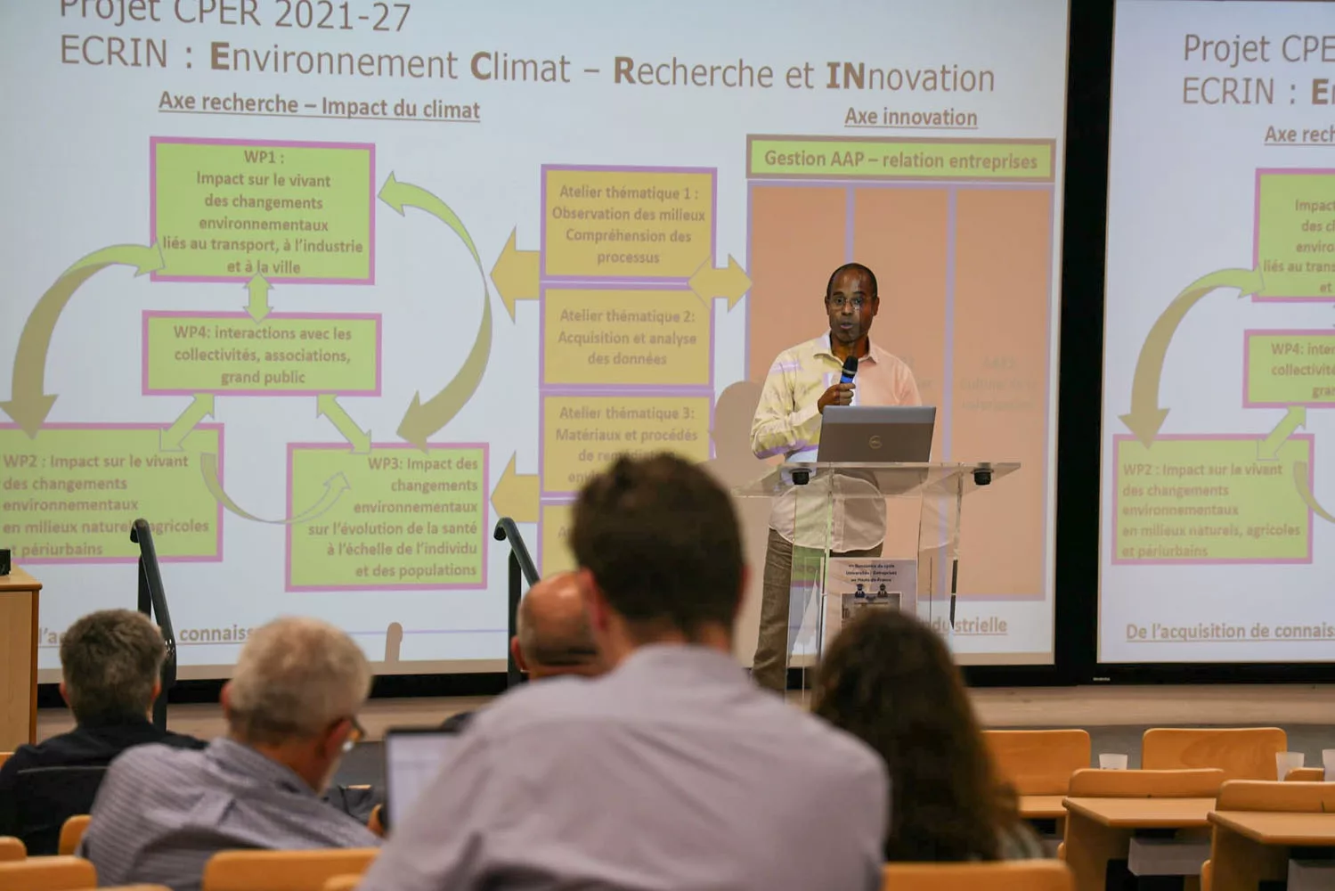 Photo d'une conférence en amphi lors de la 1re Rencontre Universités - Entreprises