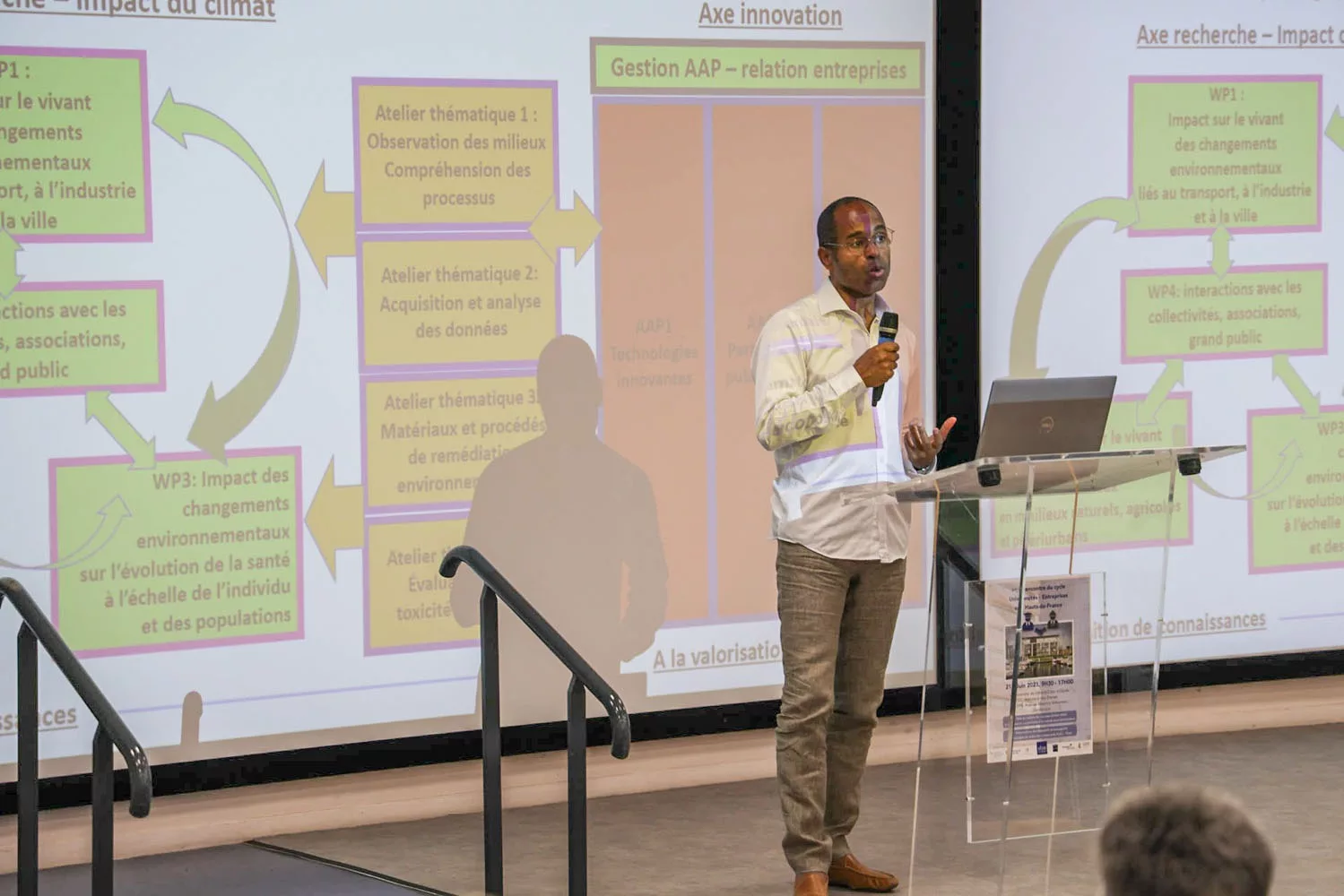 Photo d'une conférence en amphi lors de la 1re Rencontre Universités - Entreprises