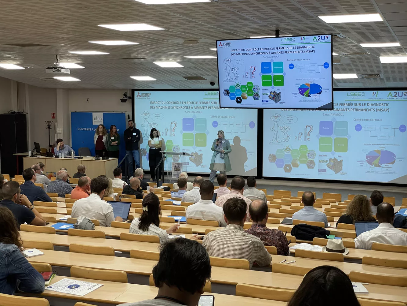 Photo d'une conférence en amphi lors de la 1re Rencontre Universités - Entreprises