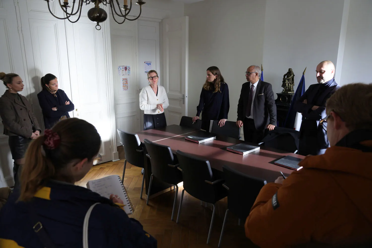 Photo d'une signature de convention entre l'ULCO et le parquet de Dunkerque