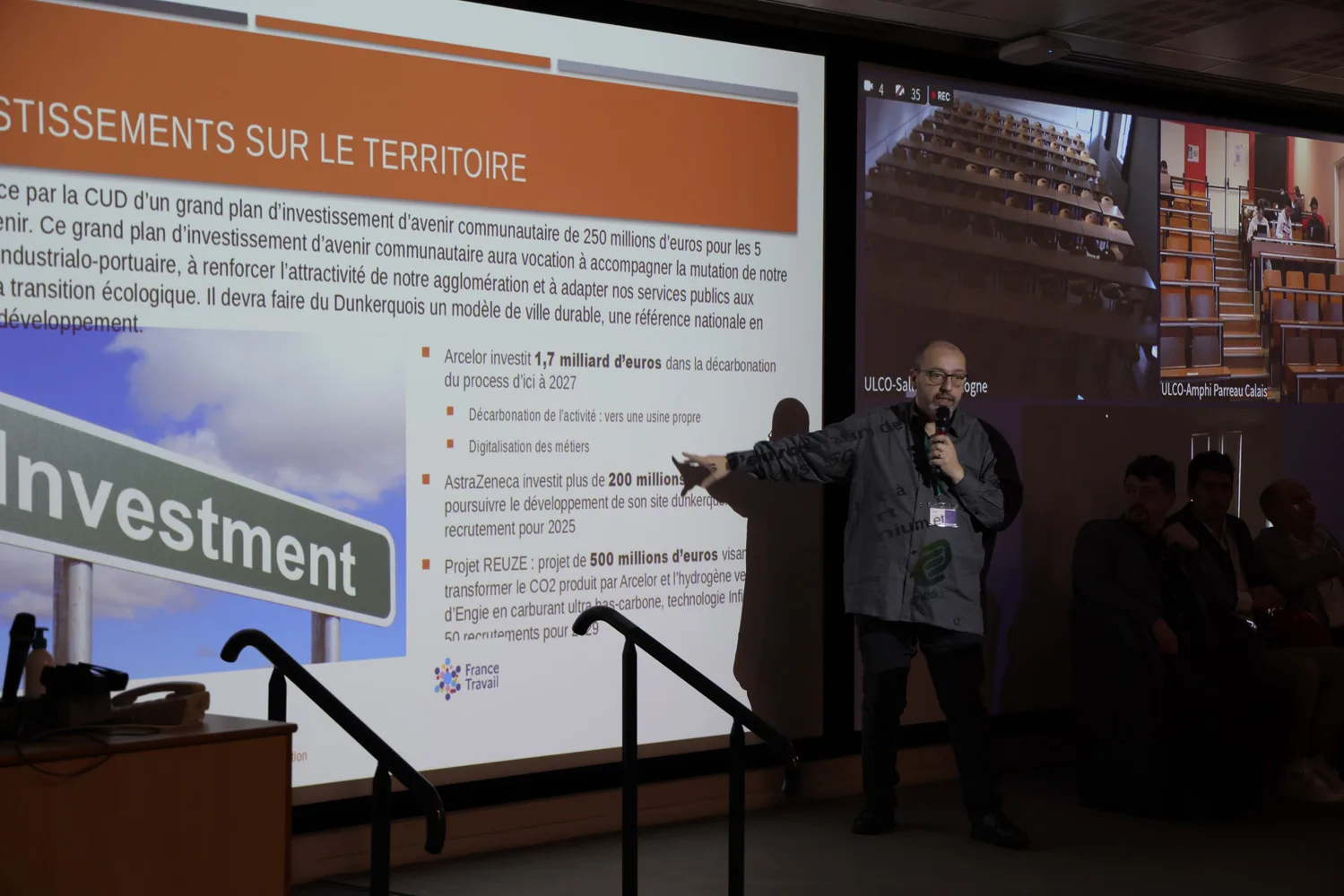 Photo en amphi d'une conférence