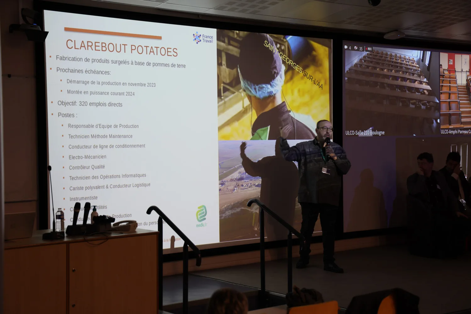 Photo en amphi d'une conférence