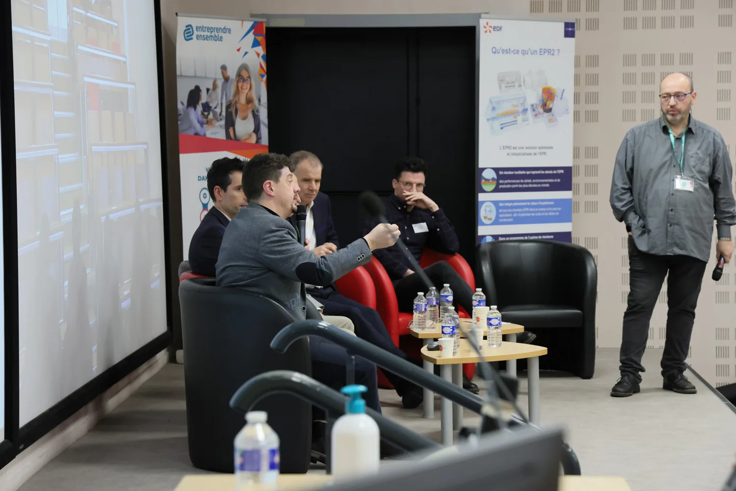 Photo en amphi d'une conférence