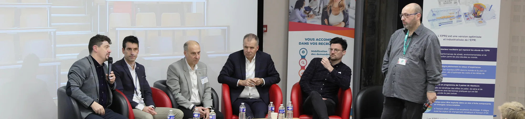 Photo en amphi d'une conférence