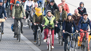 Photo de cyclistes en ville