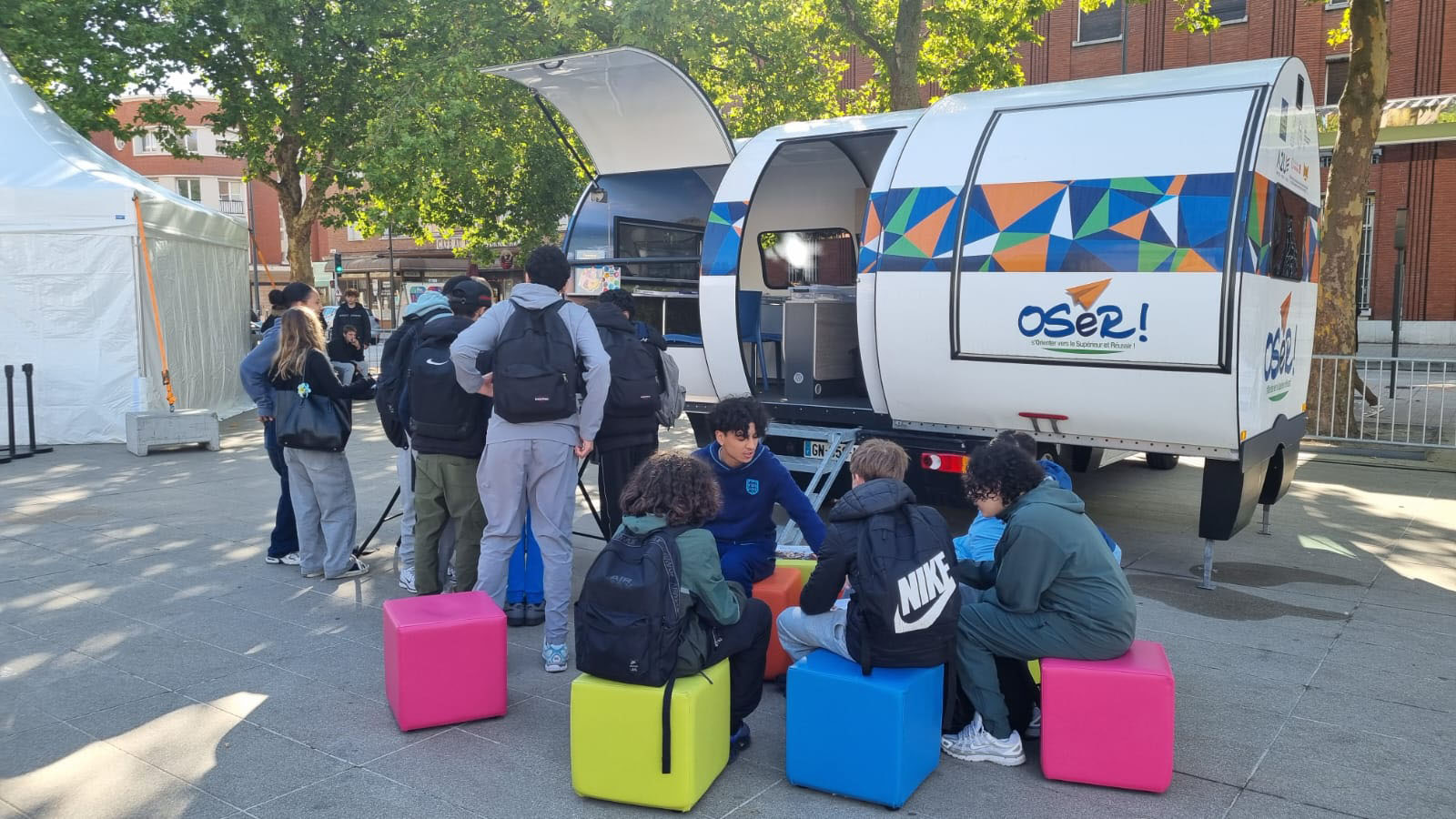 Photo des stands ULCO lors de la Fabuleuse factory 2025 à Dunkerque