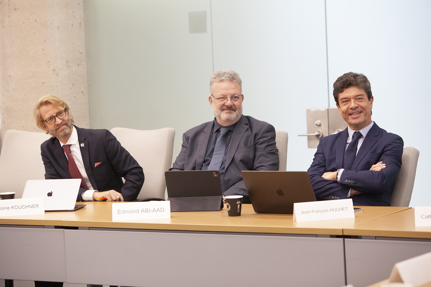 Photo de la nouvelle entente avec l'Université d'Ottawa et le Canada