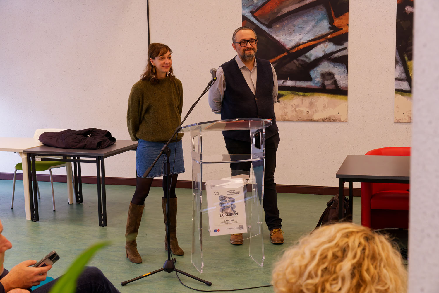 Photo des discours d'inauguration de l'exposition Laïcité