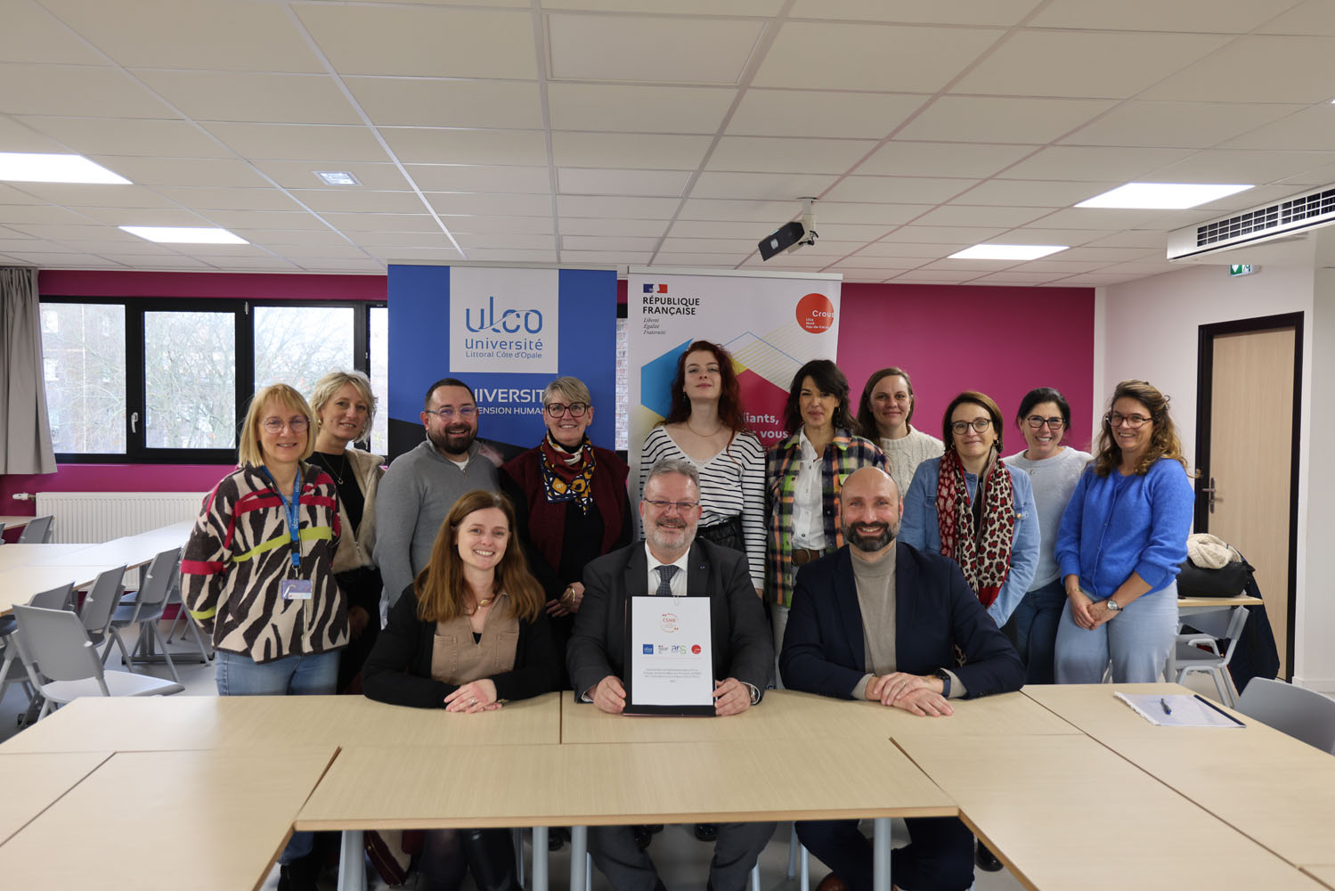 Photo de la signature de convention CSME