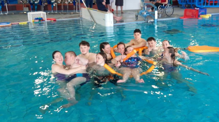 Les étudiants de 2ème année en DEUST Natation ont mis en pratique leurs compétences au service de l’inclusion.