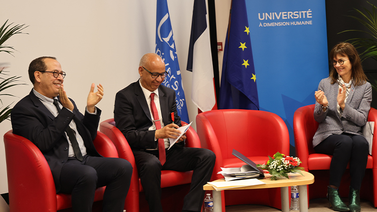 M. Mohammed Benlahsen, M. Hassane Sadok et Mme Sophie Béjean